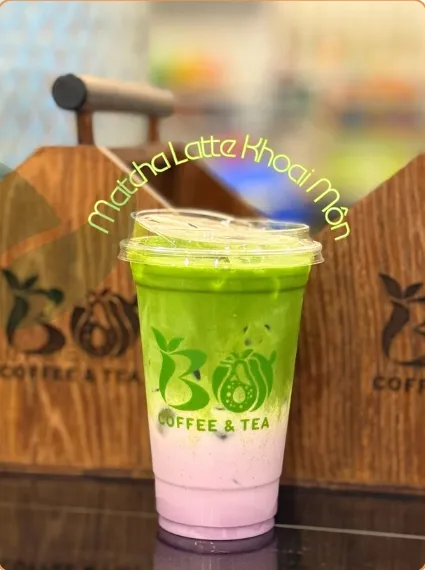 Ly matcha latte khoai môn tại quán Bô Coffee & Tea của học viên