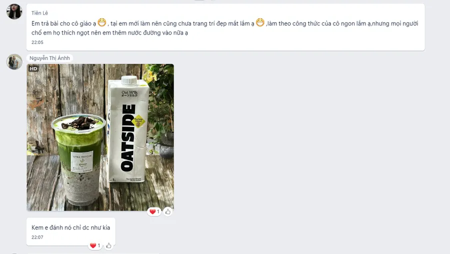 Học viên khóa matcha online trả bài ly matcha latte oatside