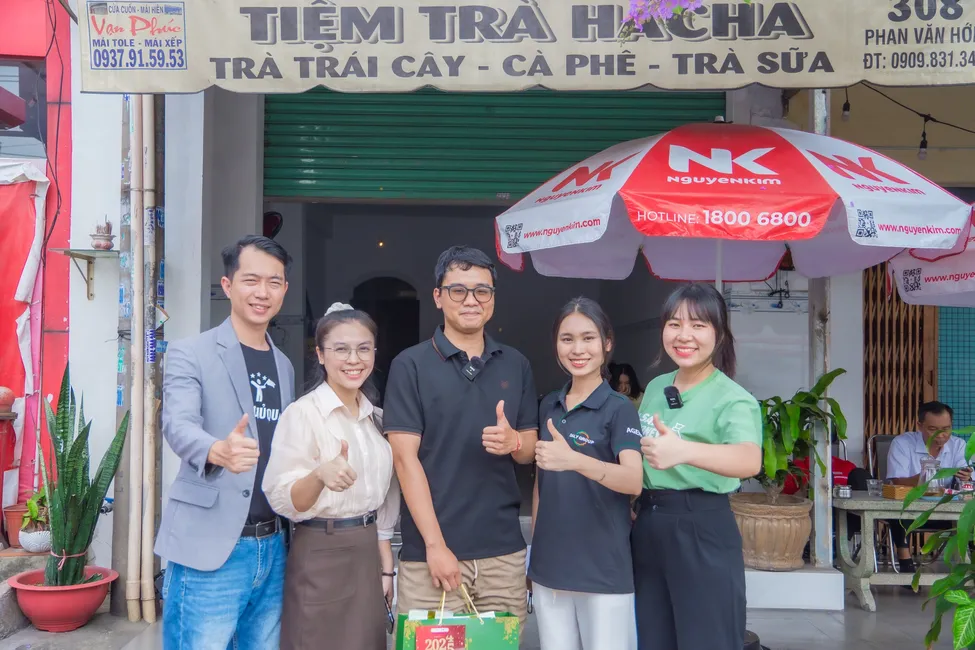 Chuyến thăm Tiệm Trà Ha Cha của học viên